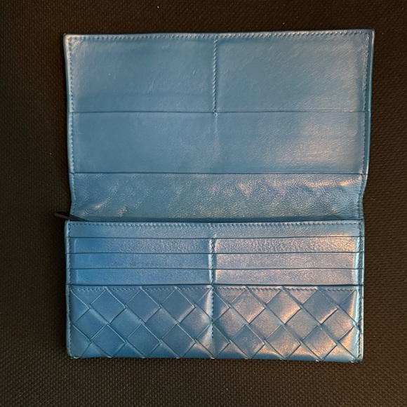 💫Bottega Veneta Elegant Blue Woven Women's Long Bifold Wallet💫 - Picture 2 of 6